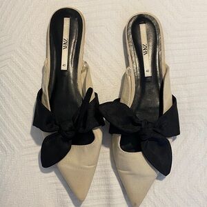 Zara Women's Cream and Black Bow Mules